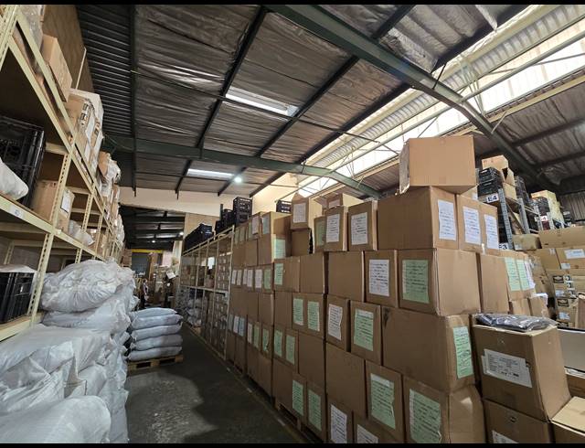 428M² WAREHOUSE TO LET IN MEADOWDALE